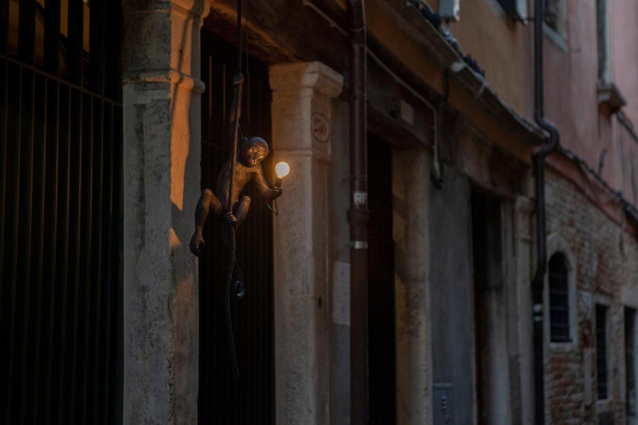 Ca' Della Scimmia - Rialto Bridge, Венеция Экстерьер фото